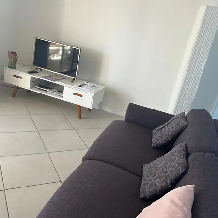 With Pool At 400 Meters From The Sea Saint-Raphael (Var)